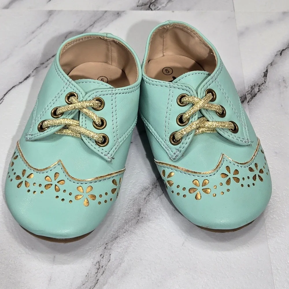 The Doll Maker Oxford Shoes Girls Size 5 Mint Green Gold Floral Cutout Dress